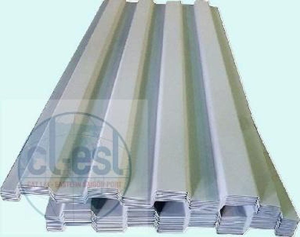 Tồn mặt trước container cao 2X1024X2700
