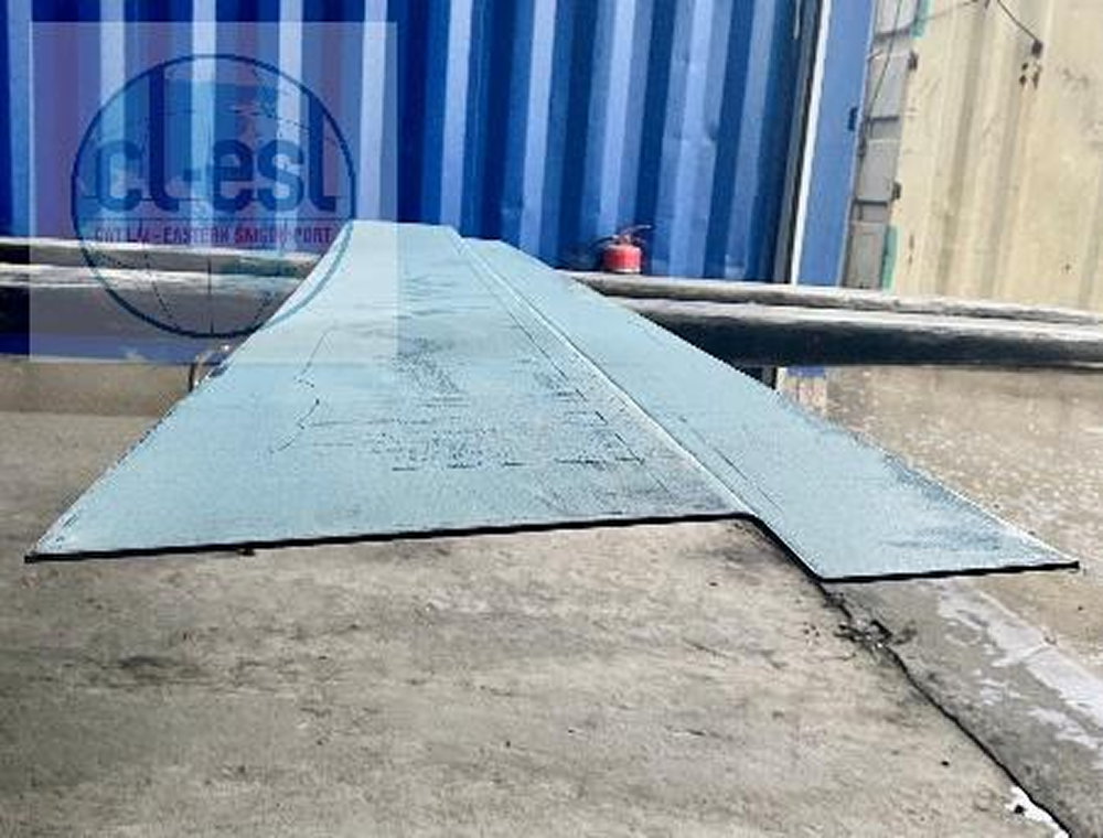 Gia cố nóc mặt trước